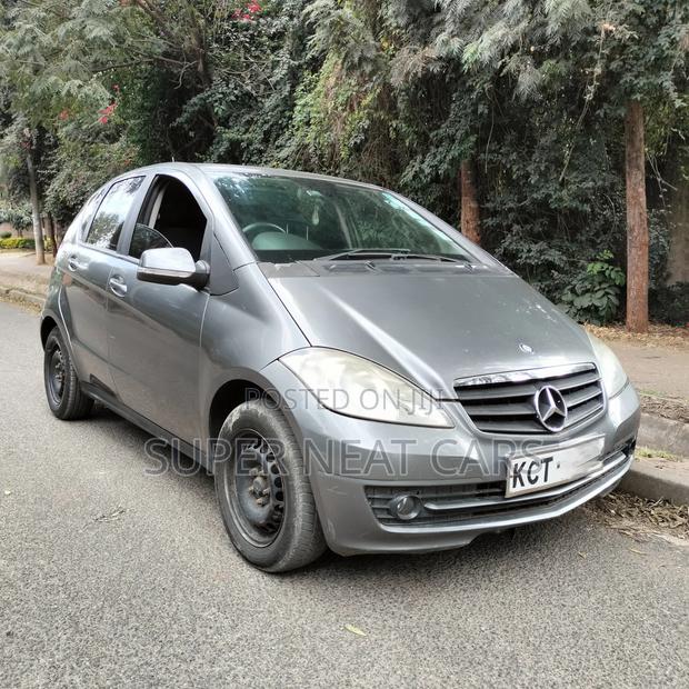 Mercedes-Benz A-Class 2011 Gray