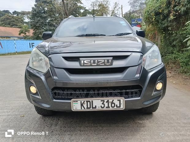 Isuzu D-MAX 2022 Gray