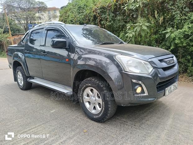 Isuzu D-MAX 2022 Gray