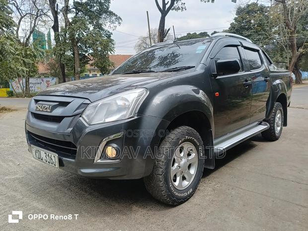 Isuzu D-MAX 2022 Gray
