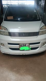 Toyota Voxy X 2WD 8-Seater 2003 White for sale