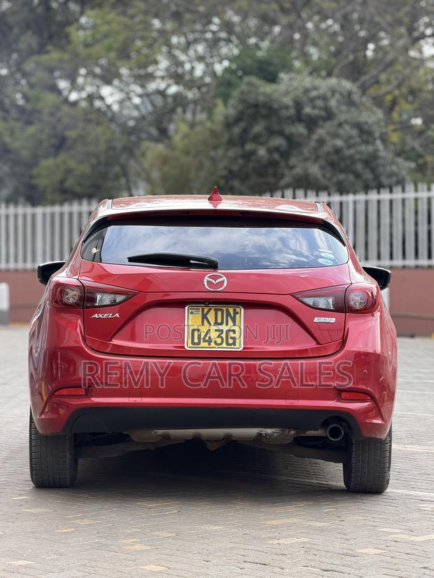 Mazda Axela 2017 Red