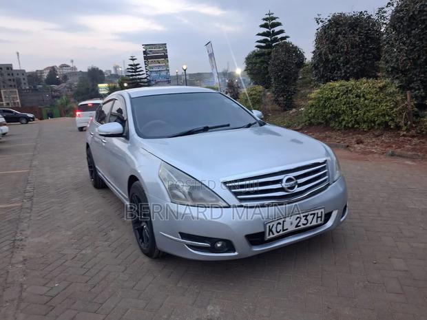 Nissan Teana 2010 Silver