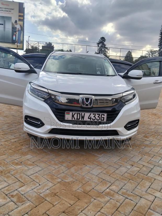 Honda Vezel 2018 White