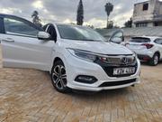 Honda Vezel 2018 White for sale
