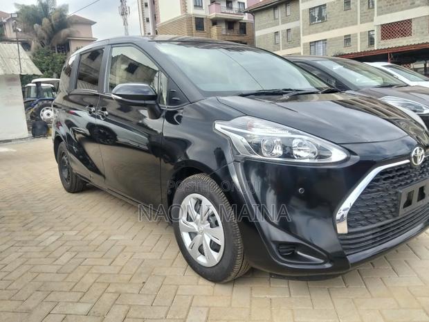 Toyota Sienta 2019 Black