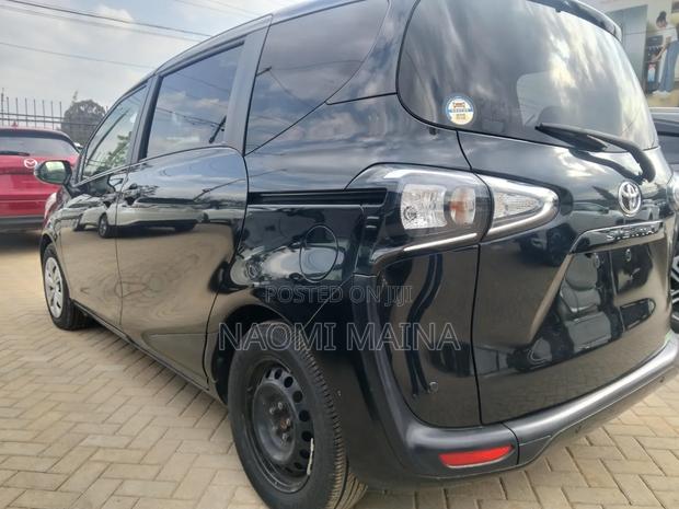 Toyota Sienta 2019 Black