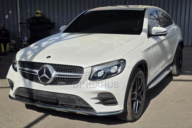 Mercedes-Benz GLC-Class 2018 White
