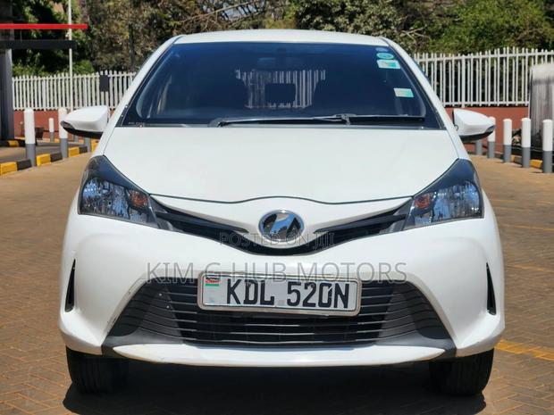 Toyota Vitz 2016 Pearl