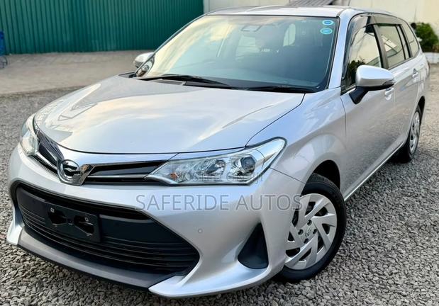 Toyota Corolla Fielder 2020 Silver