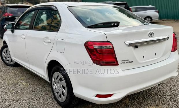 Toyota Axio 2020 Pearl