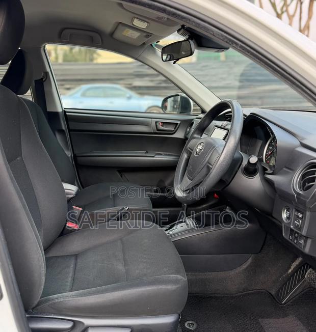 Toyota Axio 2020 Pearl