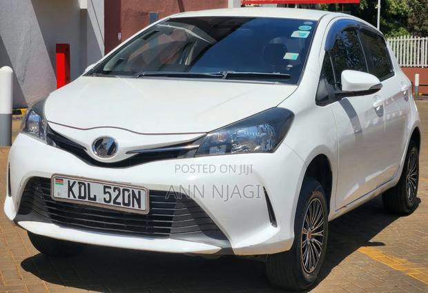 Toyota Vitz 2016 Pearl