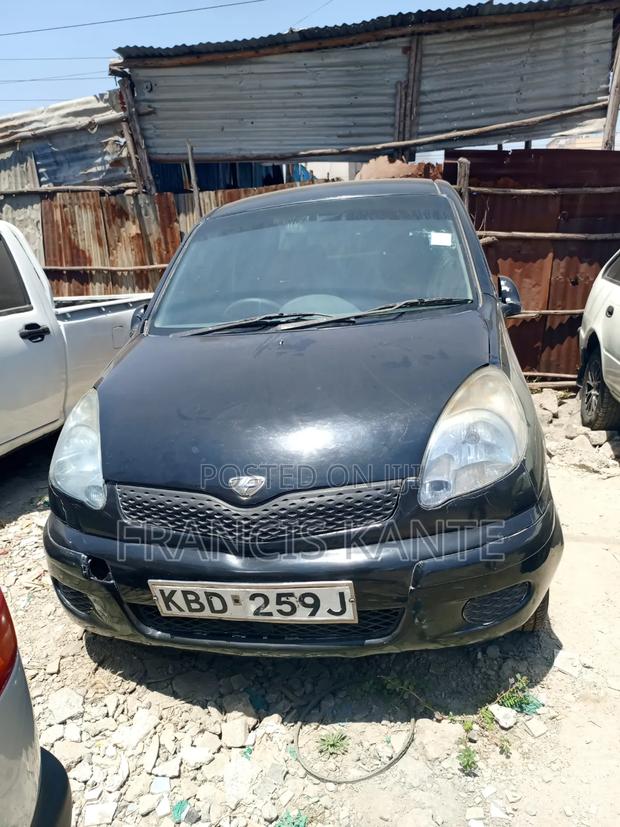 Toyota Fun Cargo 2008 Black