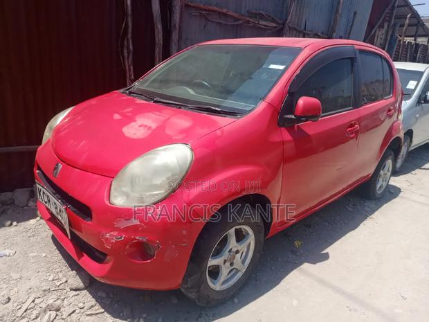Toyota Passo 2012 Red