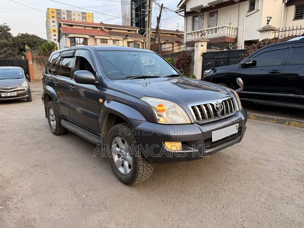 Toyota Land Cruiser Prado 2.7 5dr 2004 Gray