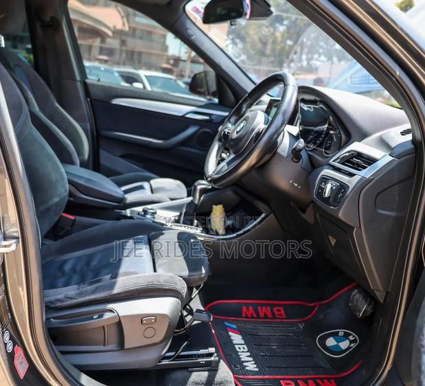 BMW X1 xDrive28i AWD 2016 Gray