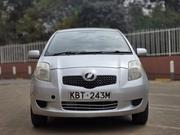 Toyota Vitz 2004 Silver for sale
