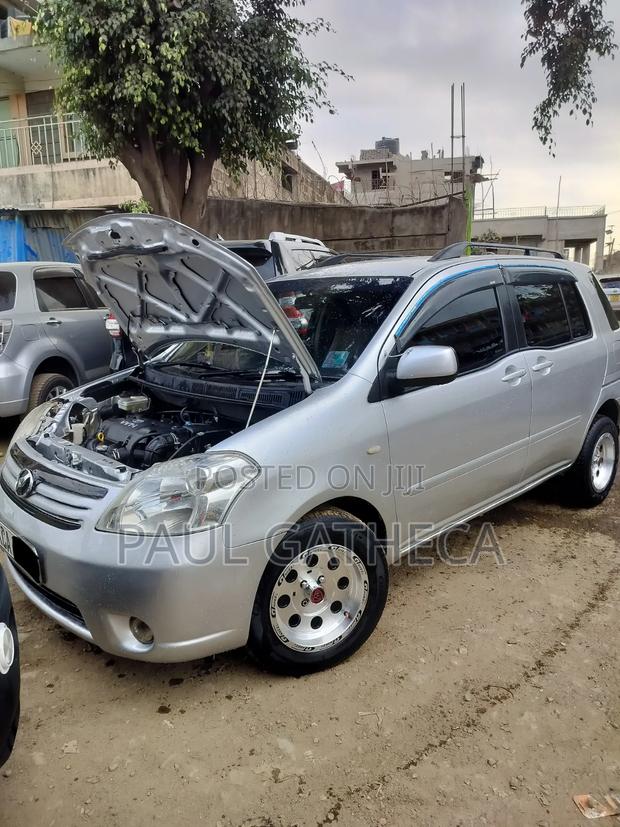 Toyota Raum 2008 Silver