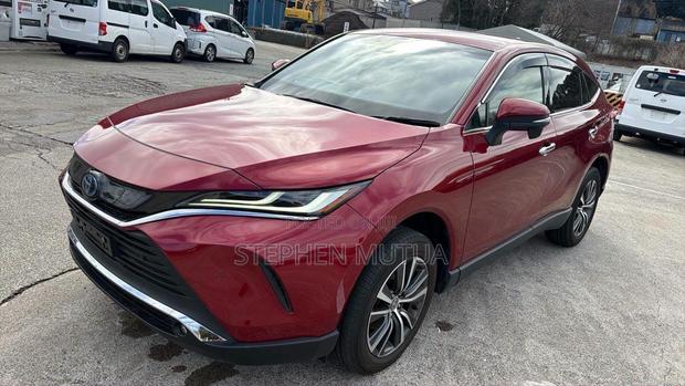 Toyota Harrier 2.0 2021 Red