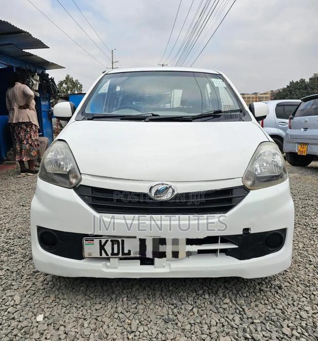 Daihatsu Mira 2015 White