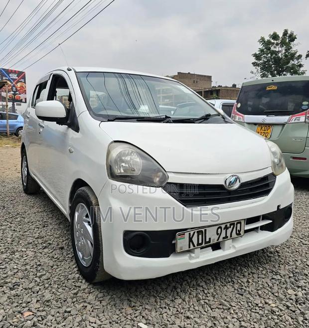 Daihatsu Mira 2015 White
