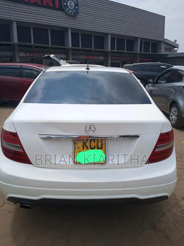 Mercedes-Benz C200 2013 Pearl
