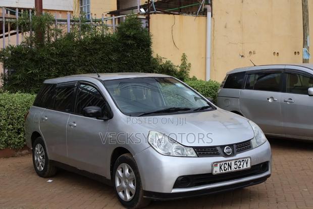 Nissan Wingroad 2010 Silver