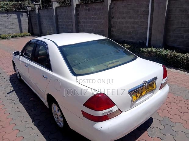 Toyota Mark II 2001 White