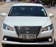 Toyota Crown 2015 White for sale