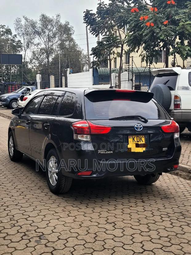 Toyota Corolla Fielder 2016 Black
