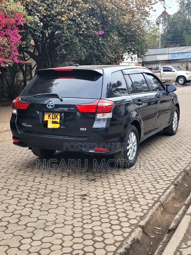Toyota Corolla Fielder 2016 Black