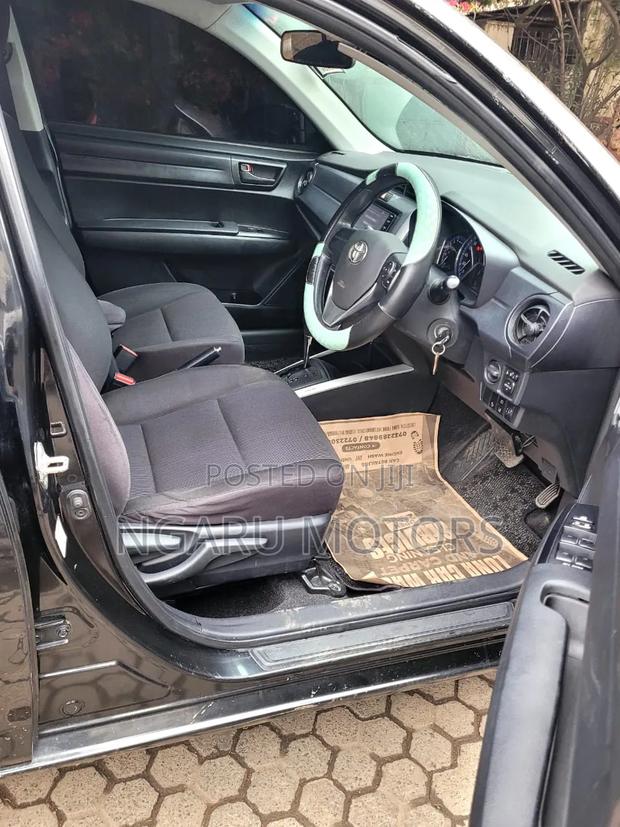 Toyota Corolla Fielder 2016 Black