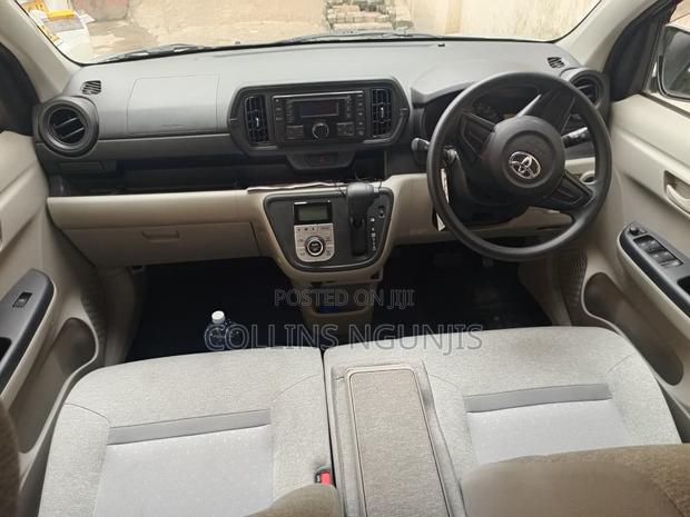 Toyota Passo 2018 Silver