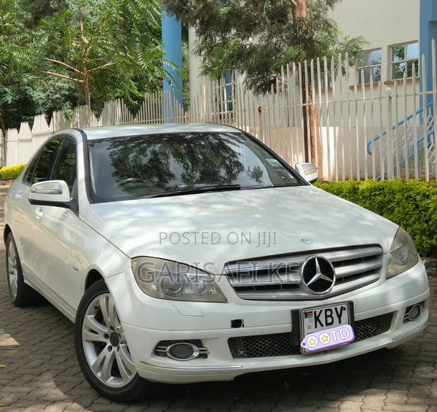 Mercedes-Benz C200 2007 White