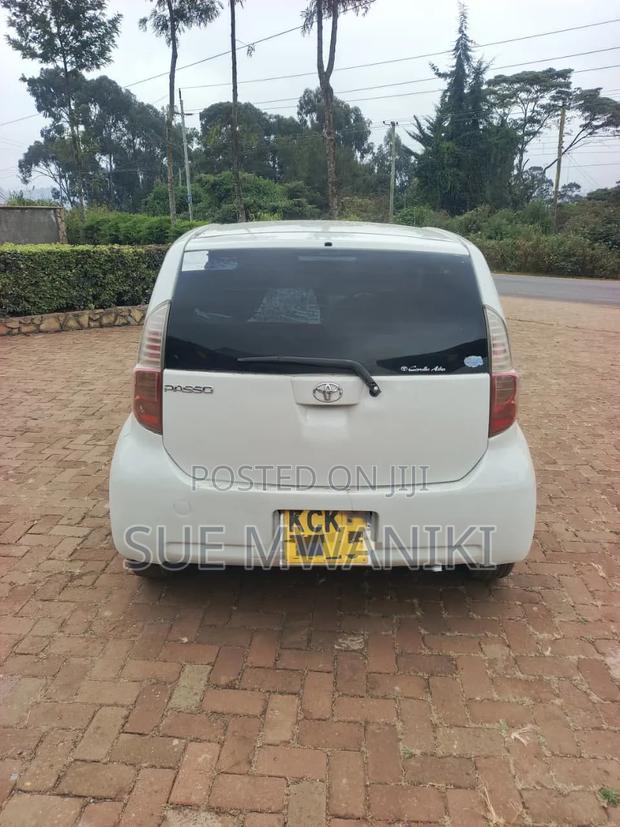 Toyota Passo 2009 White