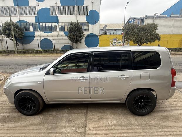 Toyota Succeed 2018 Silver