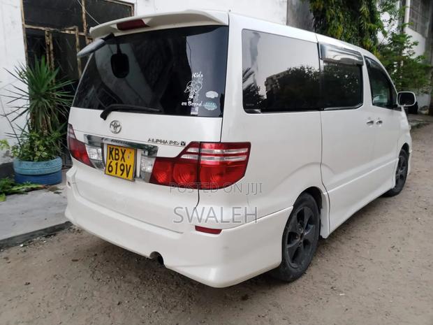 Toyota Alphard 2008 White