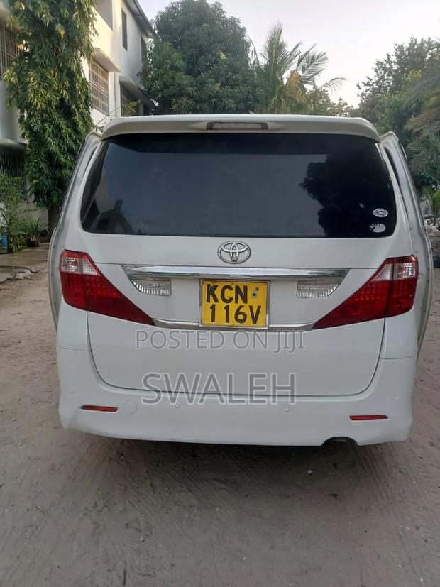 Toyota Alphard 2010 White