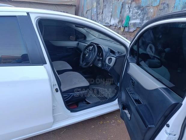 Toyota Vitz 2011 White