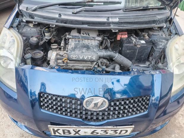 Toyota Vitz 2010 Blue