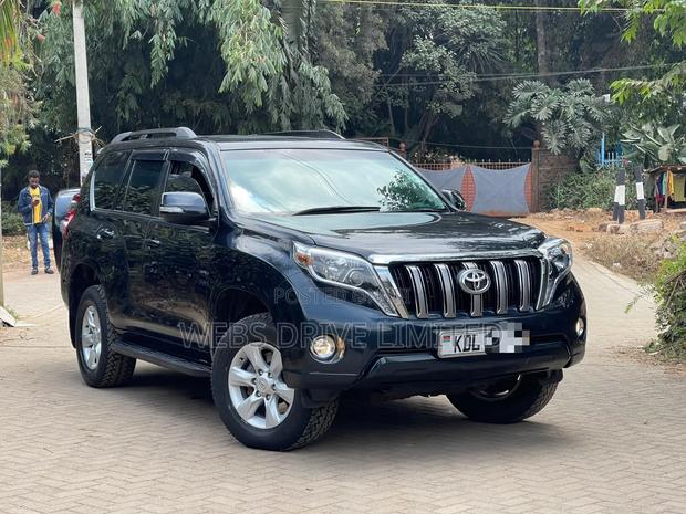 Toyota Land Cruiser Prado 2011 Black