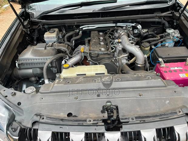 Toyota Land Cruiser Prado 2010 Black