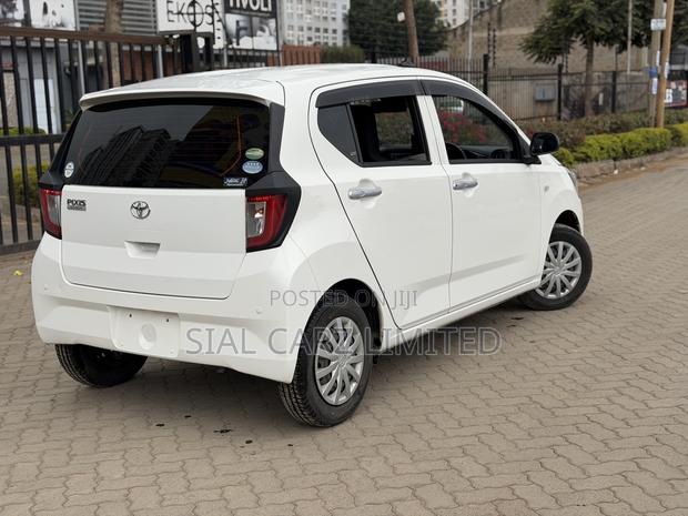 Toyota Pixis Epoch 660 FWD 2019 White