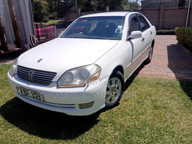 Toyota Mark II 2001 White