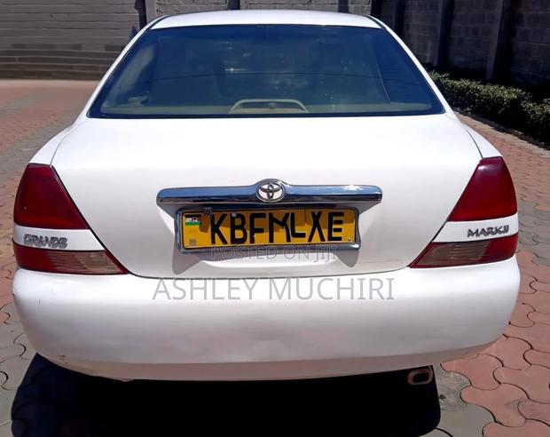 Toyota Mark II 2001 White