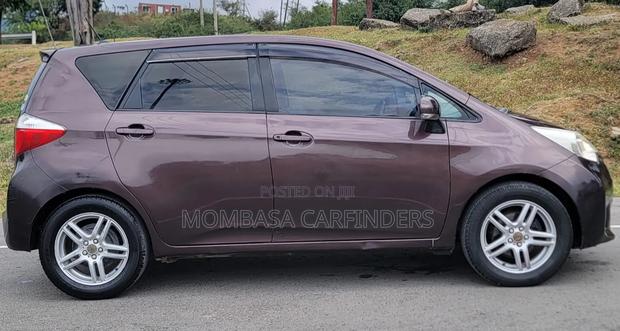 Toyota Ractis 2010 Maroon