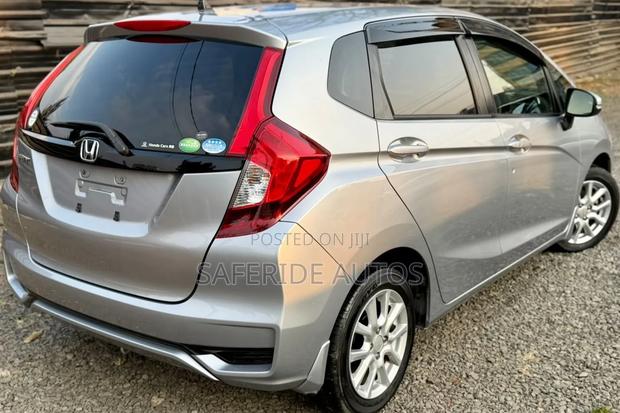 Honda Fit 2019 Silver