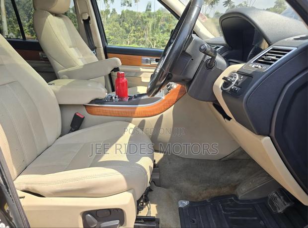Land Rover Range Rover Sport 2009 Brown