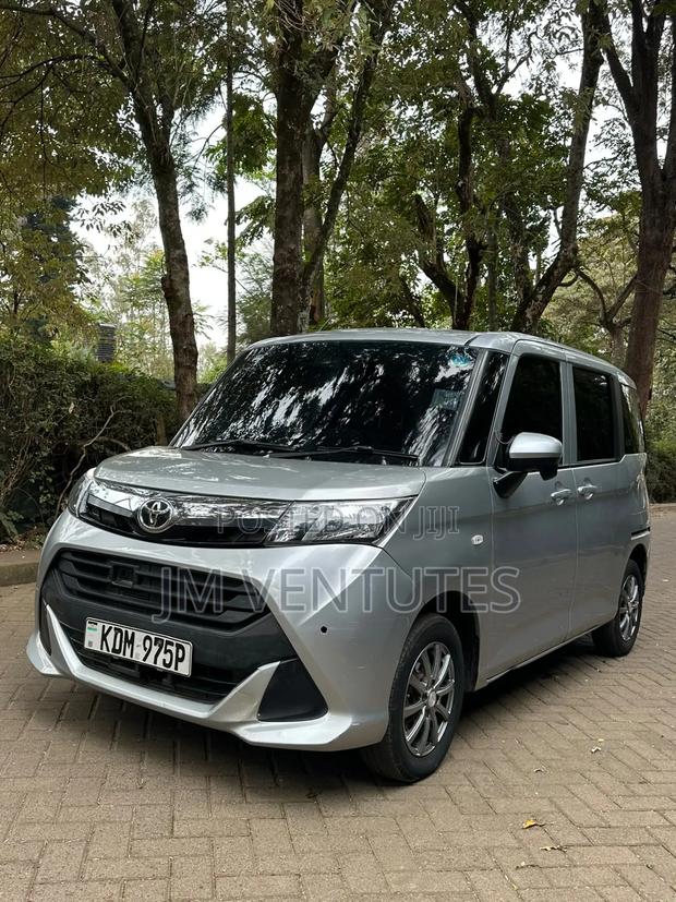 Toyota Tank 2017 Silver